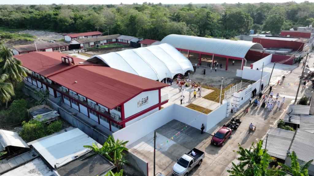 Entregan nuevas aulas en secundaria de Nacajuca para fortalecer educación en comunidades&nbsp;indígenas