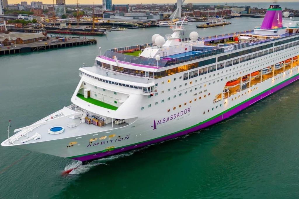 Confinan a mil 700 personas en un crucero en Francia por brote de&nbsp;gastroenteritis