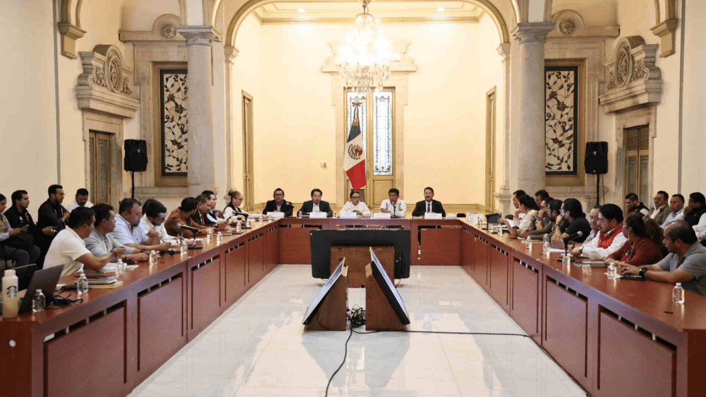 Gobierno federal retoma diálogo con integrantes de la&nbsp;CNTE