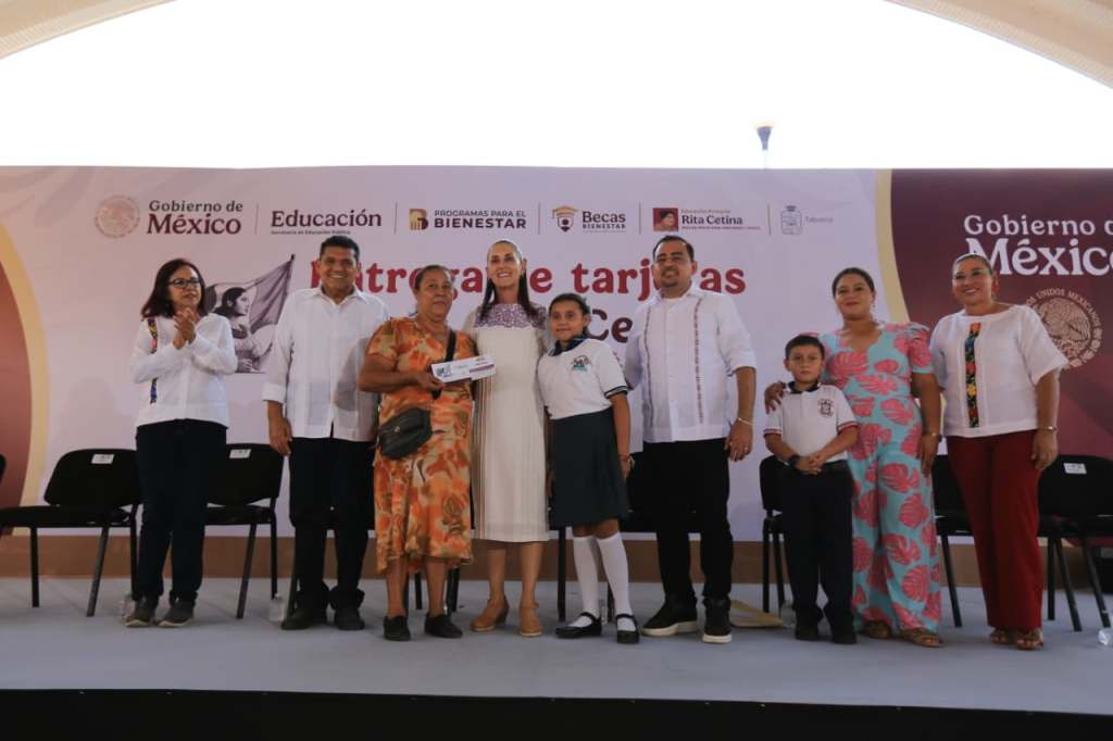 Claudia Sheinbaum inicia en Tabasco entrega de becas Rita Cetina para estudiantes de primaria