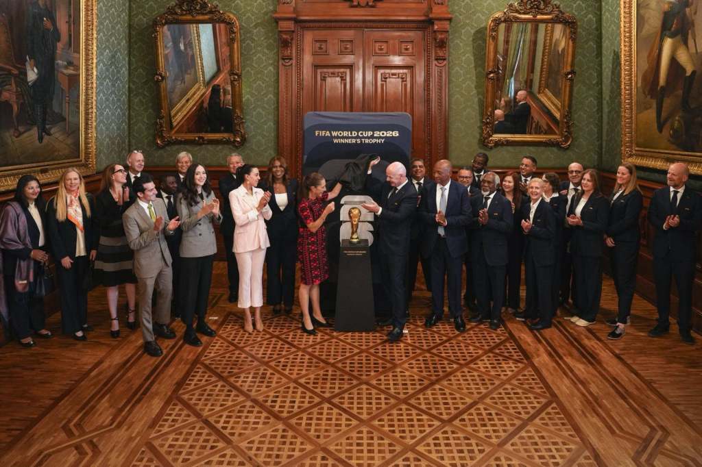 Claudia Sheinbaum recibe a Gianni Infantino en Palacio Nacional previo a la inauguración del Mundial&nbsp;2026