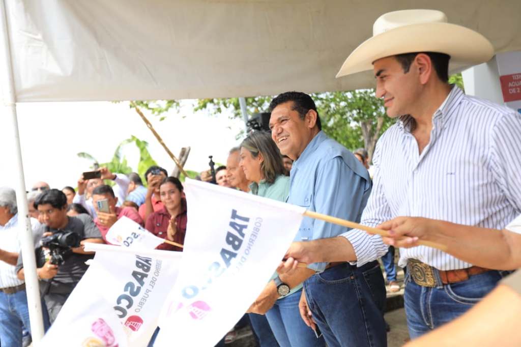 Gobierno de Tabasco impulsa obras hidráulicas para mejorar el suministro de agua potable en Emiliano Zapata