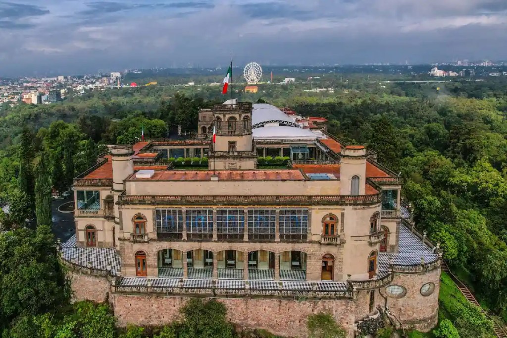 FGR investiga cena de la FIFA en el Castillo de Chapultepec; no detecta, por ahora, violaciones a la ley