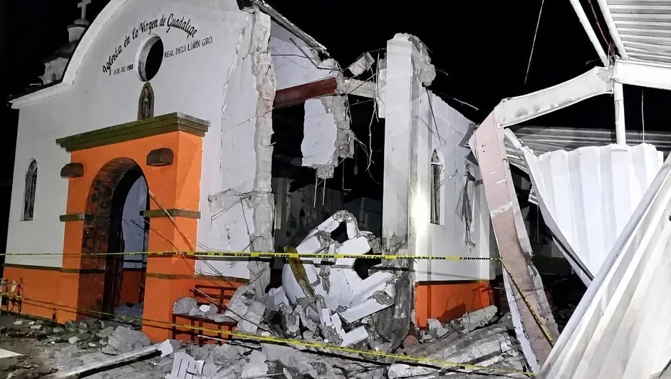 Explosión de pirotecnia en fiesta patronal de Guerrero deja tres muertos y decenas de&nbsp;heridos
