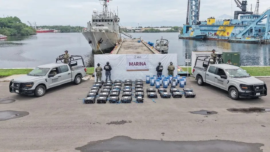 Aseguran embarcación con más de una tonelada de cocaína en Chiapas; hay tres&nbsp;detenidos
