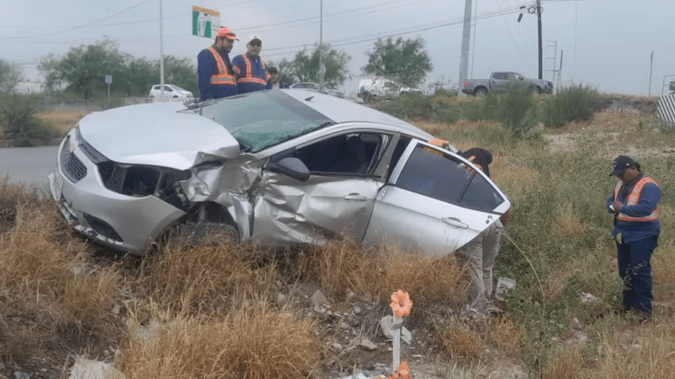 Hombre sobrevive tras intentar ganarle el paso al tren en Gómez&nbsp;Palacio