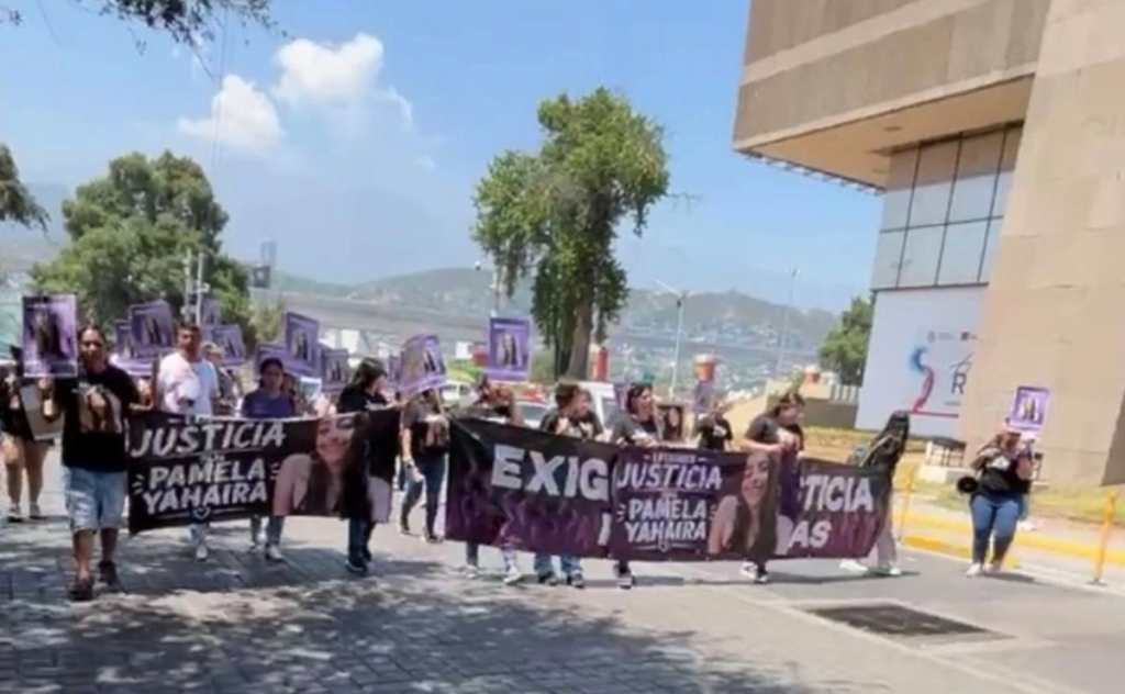 Familiares y colectivos marchan en Monterrey para exigir justicia por el feminicidio de Pamela&nbsp;Yahaira