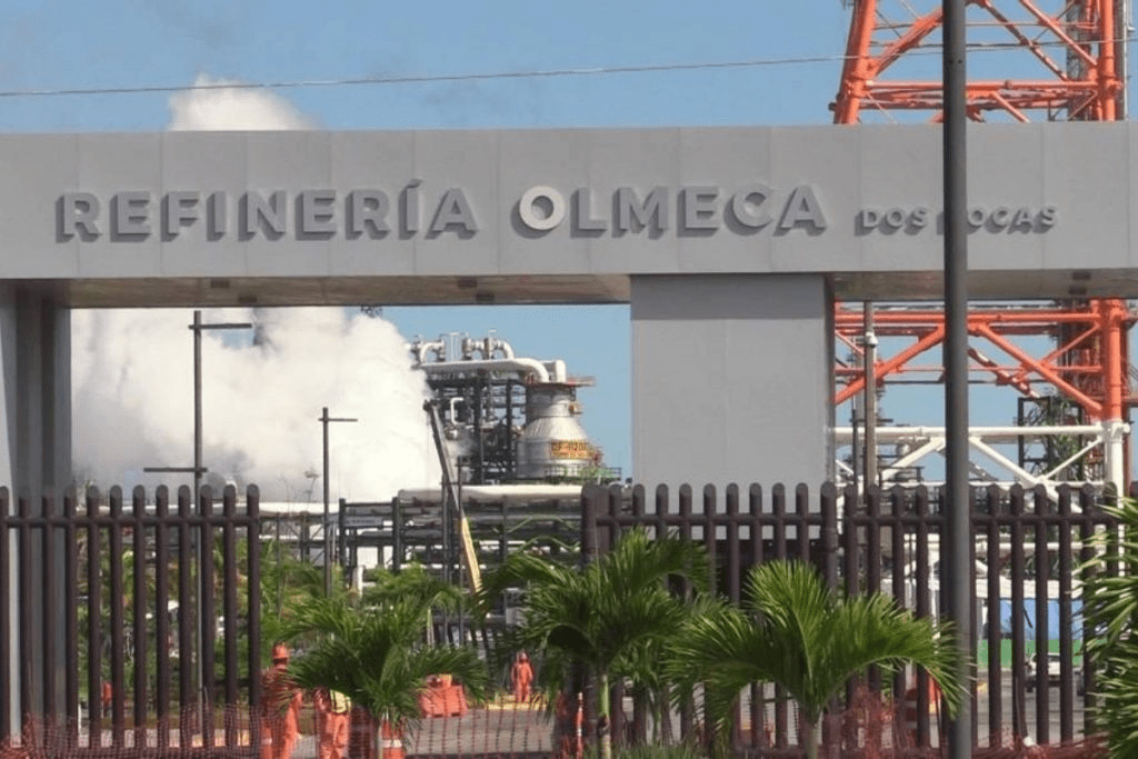 Emisión de vapor en la Refinería Olmeca no dejó personas lesionadas:&nbsp;Pemex