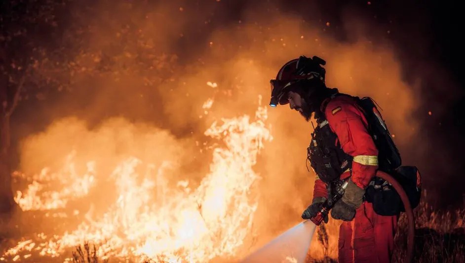España declara emergencia nacional por incendios forestales en Madrid y&nbsp;Ávila