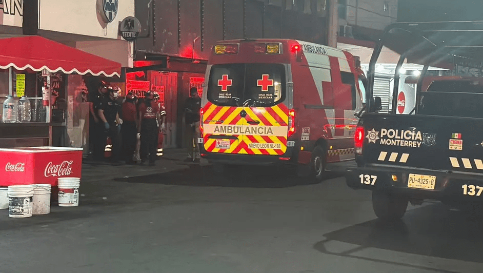 Mujer resulta herida con arma blanca durante pelea en bar del centro de&nbsp;Monterrey