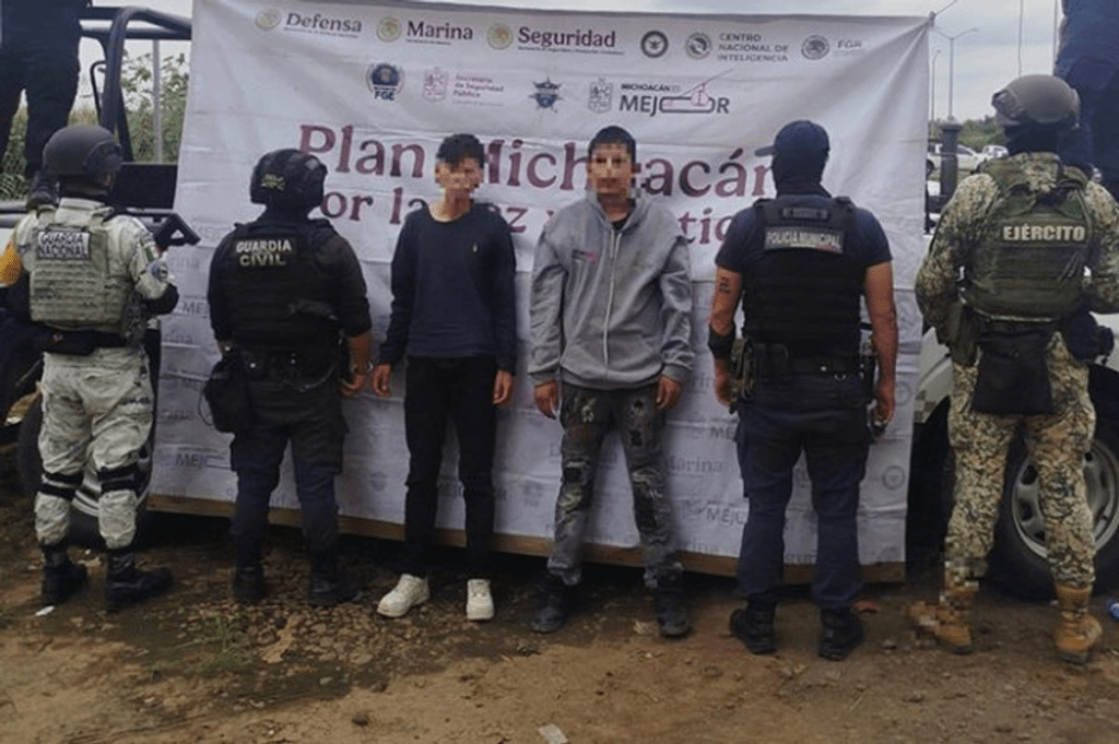Rescatan a tres adolescentes en Michoacán y detienen a dos&nbsp;hombres