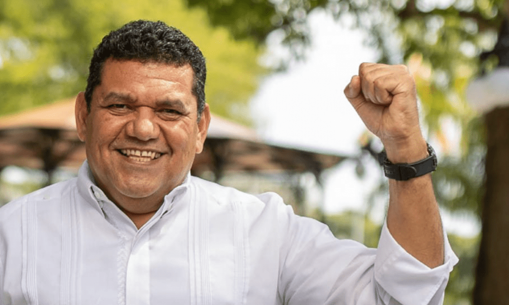 Javier May se coloca entre los gobernadores mejor evaluados del país