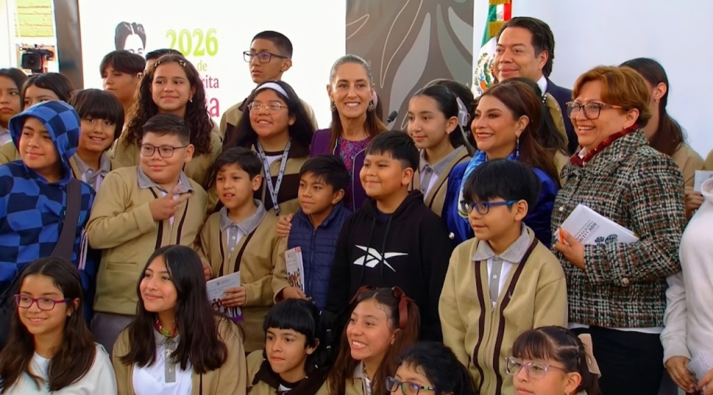 Maestros respaldan limitar el uso de celulares dentro de las&nbsp;escuelas