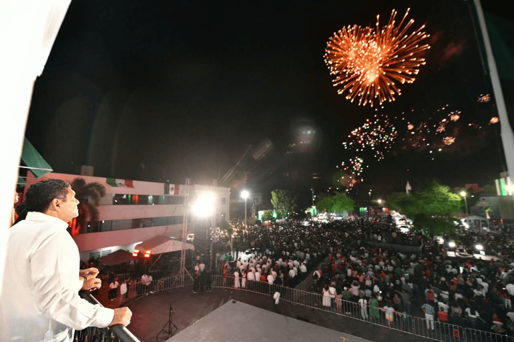 Javier May llama a la unidad y la paz durante el Grito de Independencia en&nbsp;Tabasco