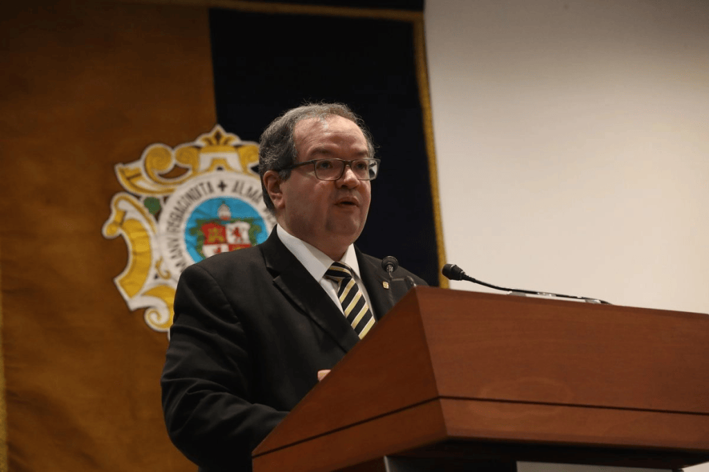 UNAM analiza regular uso de celulares en aulas de bachillerato y&nbsp;licenciatura