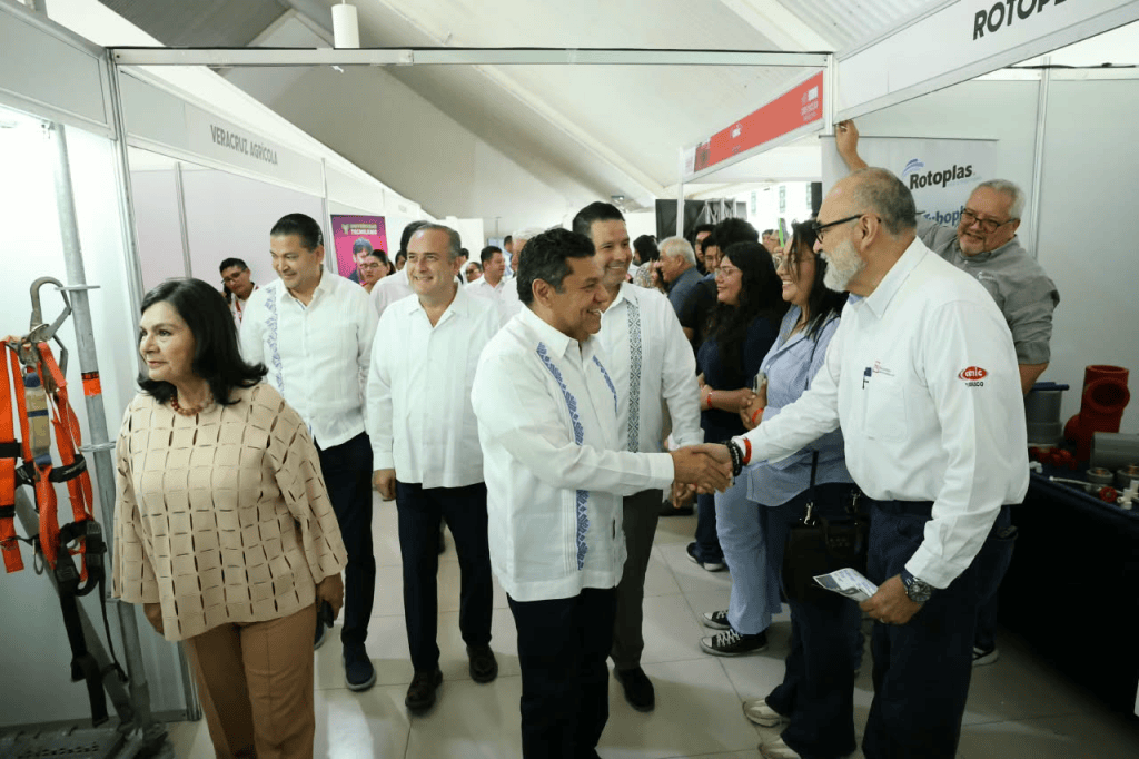 Constructores destacan obras de infraestructura que se realizan en&nbsp;Tabasco