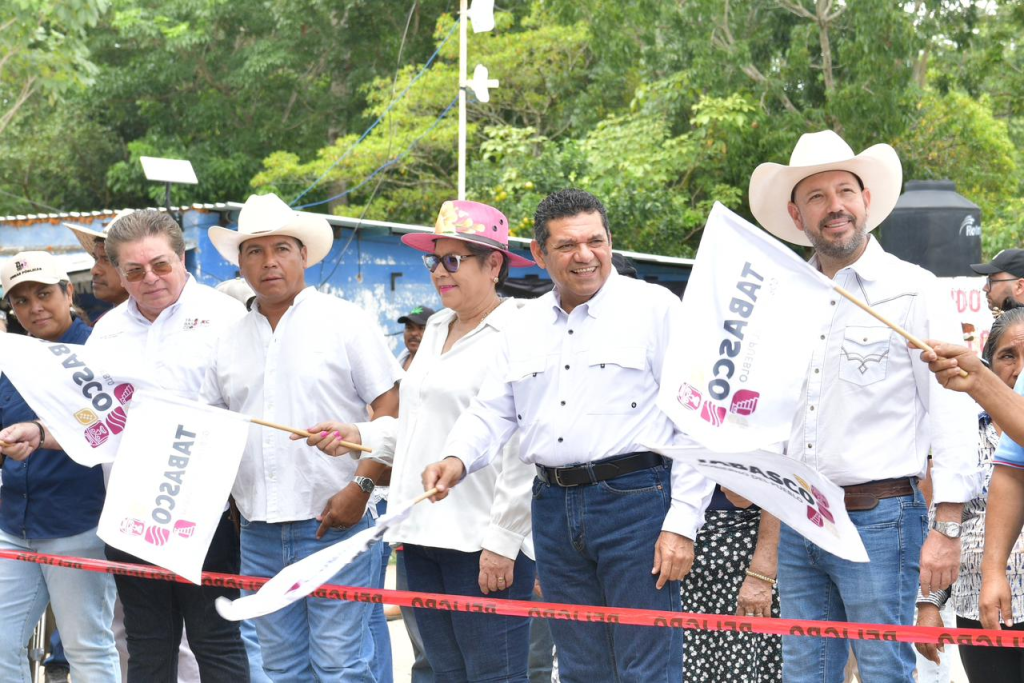 Gobierno de Tabasco invierte más de 73 mdp en rehabilitación de caminos en Tenosique y&nbsp;Balancán