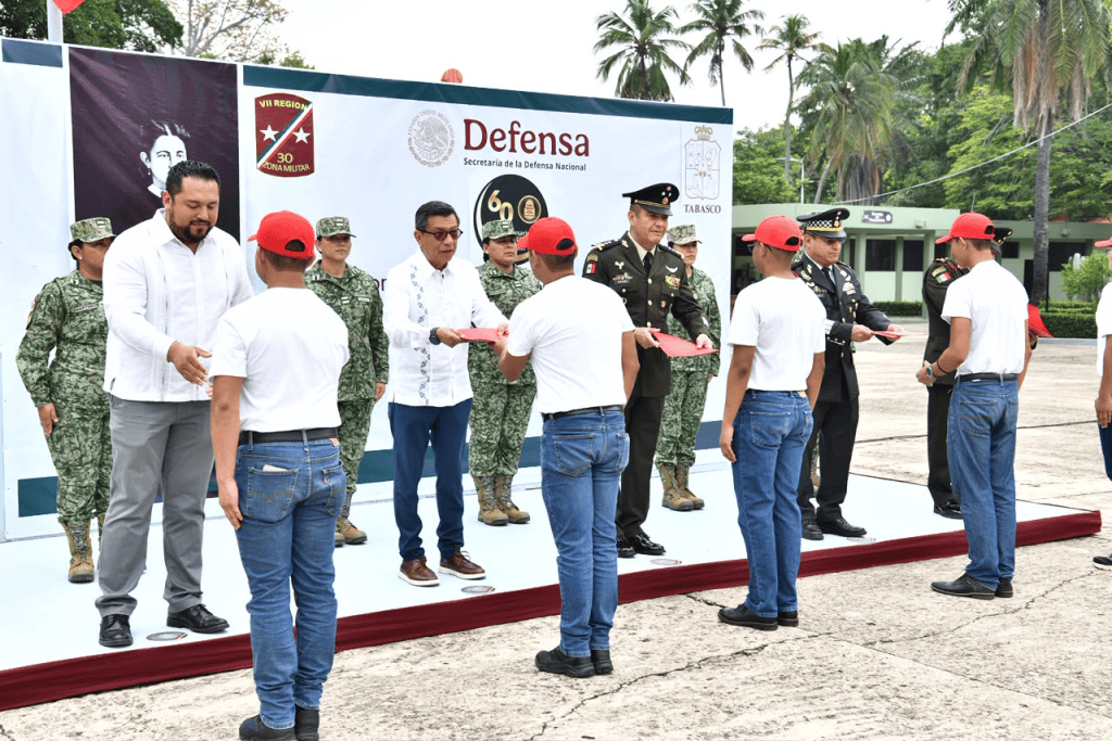Concluyen su Servicio Militar Nacional 187 jóvenes y diez mujeres voluntarias en&nbsp;Tabasco