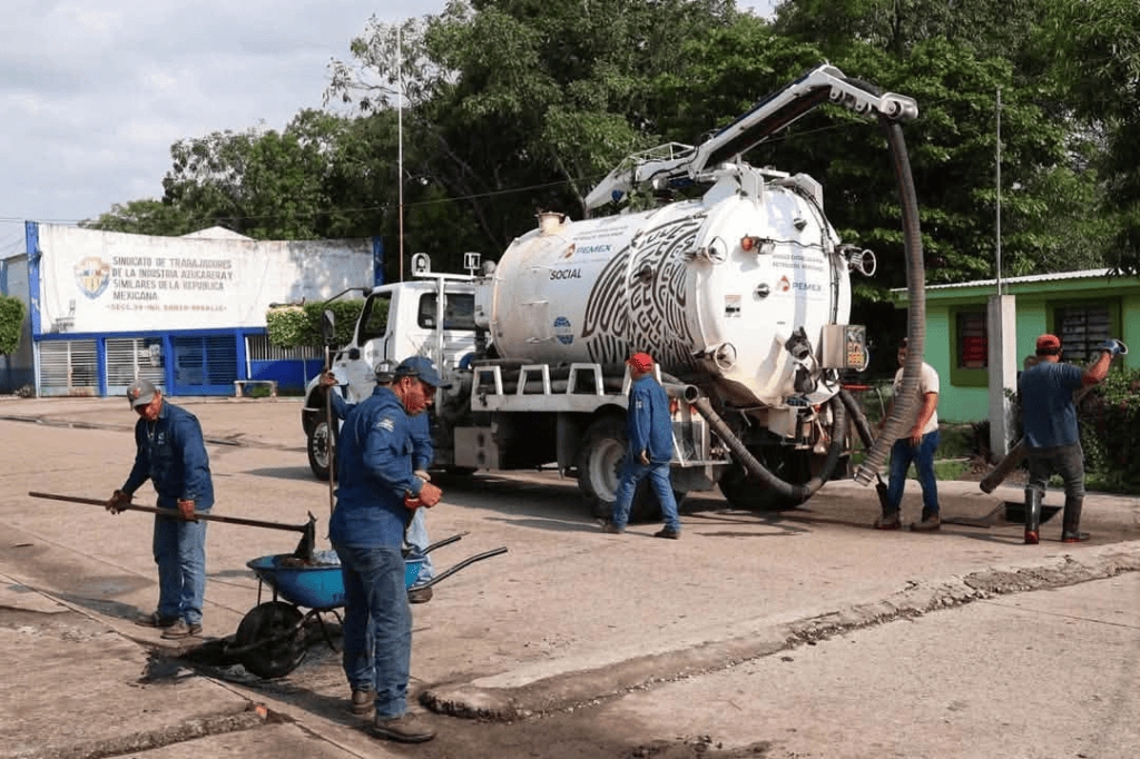 Desazolvan pozos pluviales en Cárdenas para reducir riesgos de&nbsp;inundación