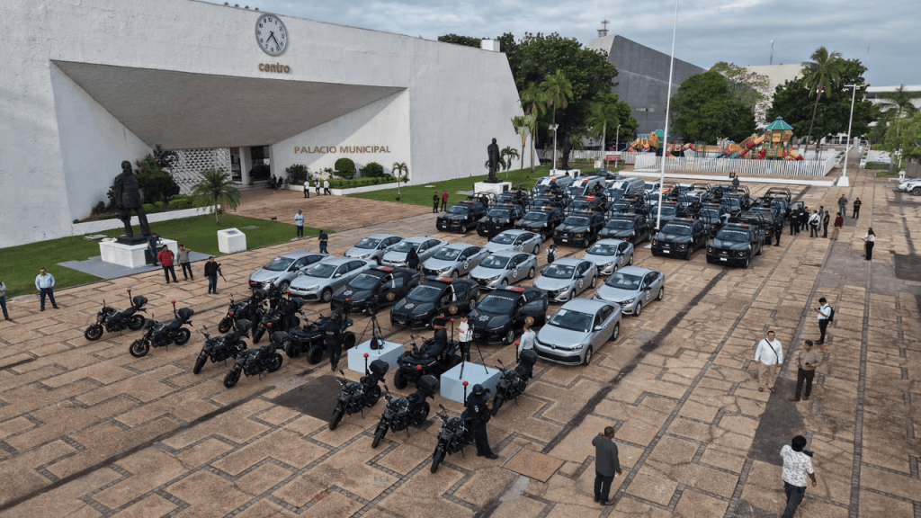 Refuerzan seguridad en siete municipios con nuevas unidades&nbsp;policiales