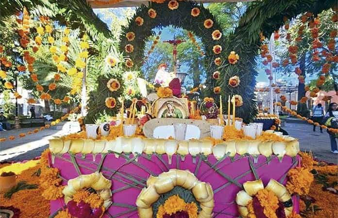 Tabasco se llena de altares para celebrar el Día de Muertos en espacios&nbsp;públicos