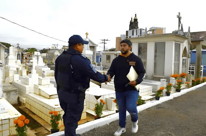 Blindarán panteones de Tabasco con 369 policías por Día de&nbsp;Muertos